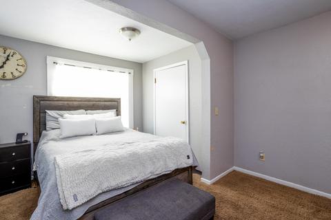 1109 E Jackson Ave, Spokane, WA 99207 photo 10