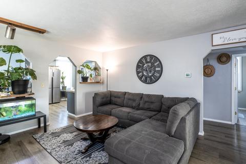 1109 E Jackson Ave, Spokane, WA 99207 photo 5