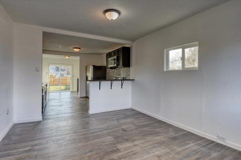 3914 E 4th Ave, Spokane, WA 99202 photo 3