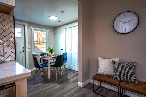 817 E Jackson Ave, Spokane, WA 99207 photo 13