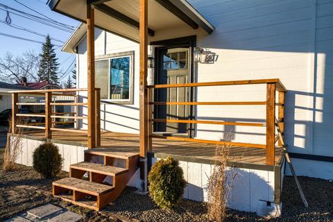 817 E Jackson Ave, Spokane, WA 99207 photo 2