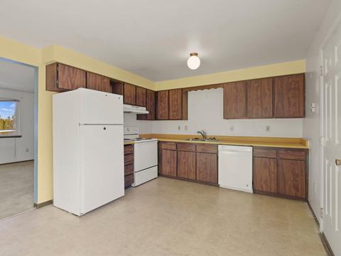 614 E Cascade Pl, Spokane, WA 99208 photo 9