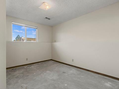 614 E Cascade Pl, Spokane, WA 99208 photo 17
