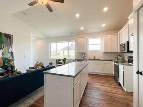 2301 E Longfellow Ave, Spokane, WA 99207 photo 10