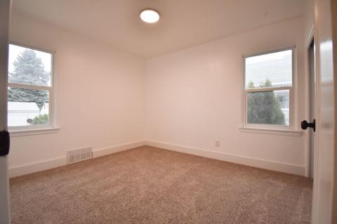 1123 E Longfellow Ave, Spokane, WA 99207 photo 13