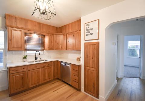 1123 E Longfellow Ave, Spokane, WA 99207 photo 3