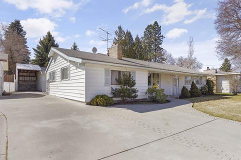 122 E Cozza Dr, Spokane, WA 99208 photo 1