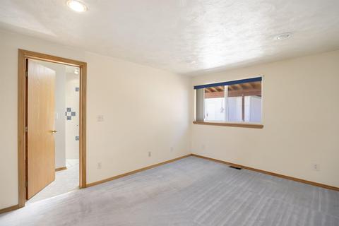 122 E Cozza Dr, Spokane, WA 99208 photo 9
