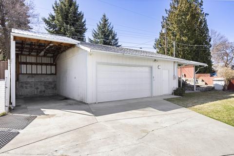 122 E Cozza Dr, Spokane, WA 99208 photo 19