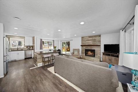 9708 E Archery Ave, Spokane Valley, WA 99206 photo 2