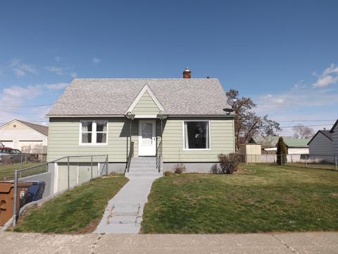 1119 E Hoffman Ave, Spokane, WA 99207 photo 1