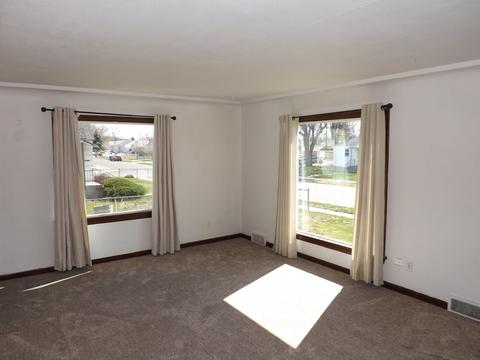 1119 E Hoffman Ave, Spokane, WA 99207 photo 5