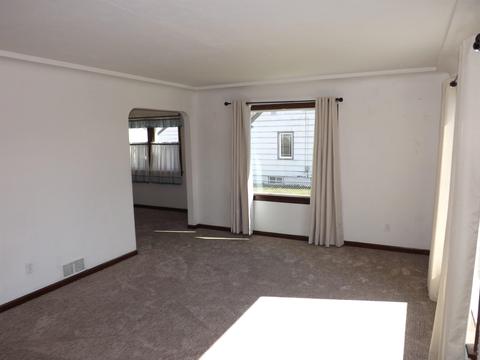 1119 E Hoffman Ave, Spokane, WA 99207 photo 3