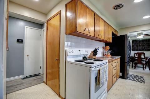 10717 E 16th Ave, Spokane Valley, WA 99206 photo 16