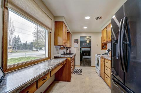 10717 E 16th Ave, Spokane Valley, WA 99206 photo 12