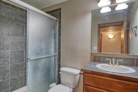 213 E Travis Ct, Spokane, WA 99208 photo 24