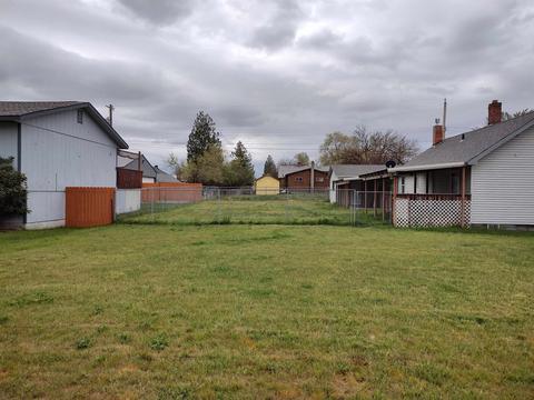 1908 E Columbia Ave, Spokane, WA 99208 photo 1