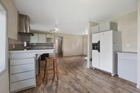 11824 E 8th Ave, Spokane Valley, WA 99206 photo 4