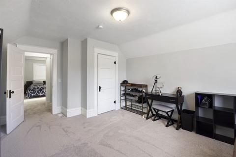 1604 Everett Ave, Spokane, WA 99207 photo 17