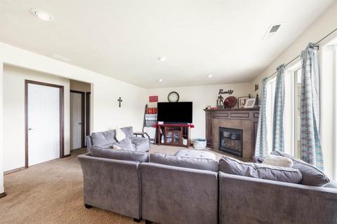 9505 E Hoffman Ln, Spokane, WA 99206 photo 8