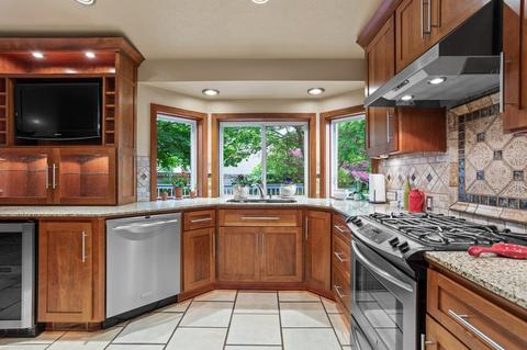 514 E Westcrest Ave, Colbert, WA 99005 photo 9