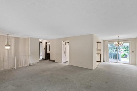 215 E Astor Dr, Spokane, WA 99208 photo 4
