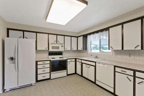 215 E Astor Dr, Spokane, WA 99208 photo 6