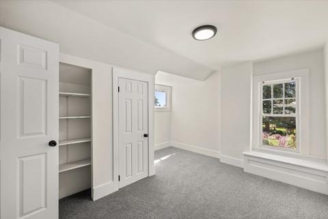 829 E Olympic Ave, Spokane, WA 99207 photo 18