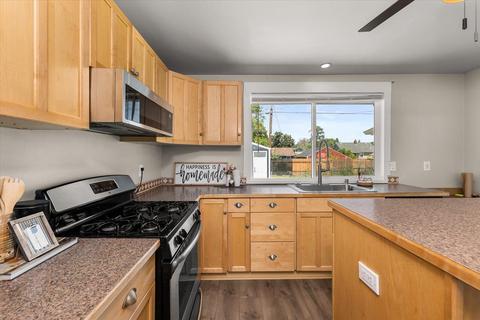 829 E Olympic Ave, Spokane, WA 99207 photo 11