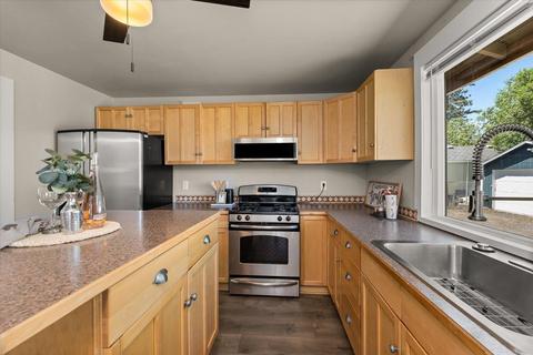 829 E Olympic Ave, Spokane, WA 99207 photo 10
