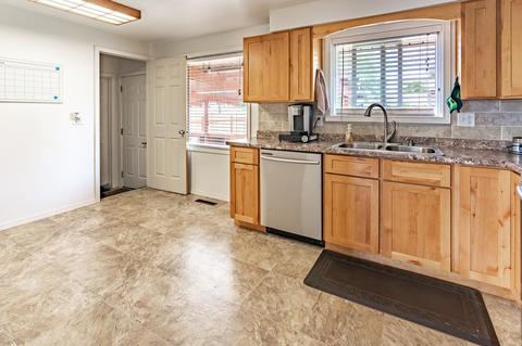 910 E Dalke Ave, Spokane, WA 99208 photo 11