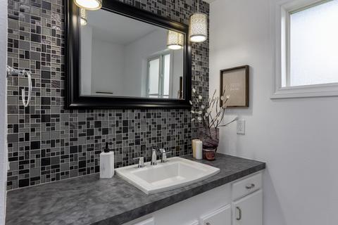 9921 E 15th Ave, Spokane Valley, WA 99206 photo 13