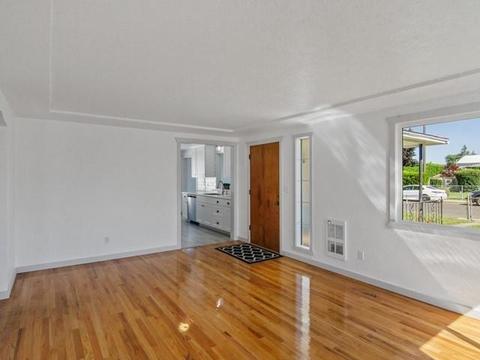 2004 E Nebraska Ave, Spokane, WA 99208 photo 6