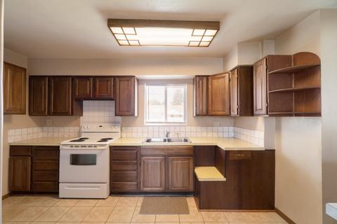 1107 E Longfellow Ave, Spokane, WA 99207 photo 7
