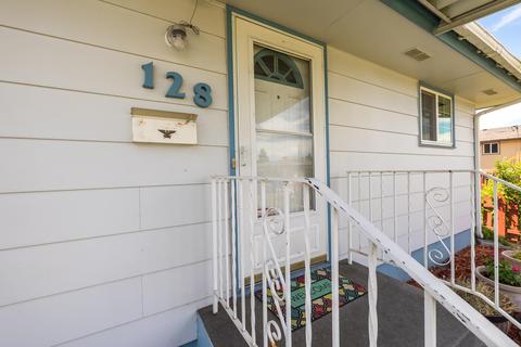 128 E Longfellow Ave, Spokane, WA 99207 photo 2