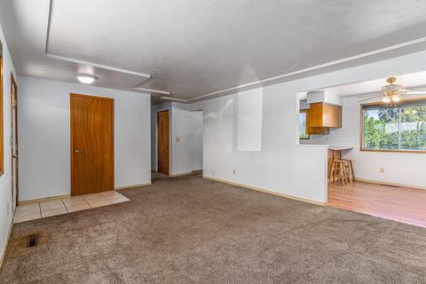 815 E Central Ave, Spokane, WA 99208 photo 4