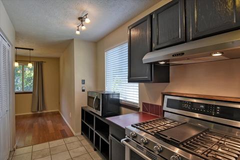 2717 E 12th Ave, Spokane, WA 99202 photo 12