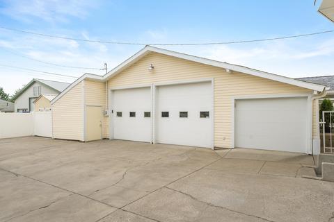 428 E Joseph St, Spokane, WA 99208 photo 21
