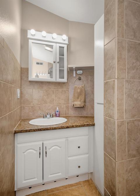 428 E Joseph St, Spokane, WA 99208 photo 9