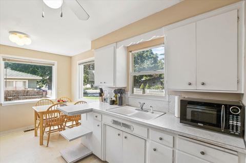 1428 Everett Ave, Spokane, WA 99207 photo 9