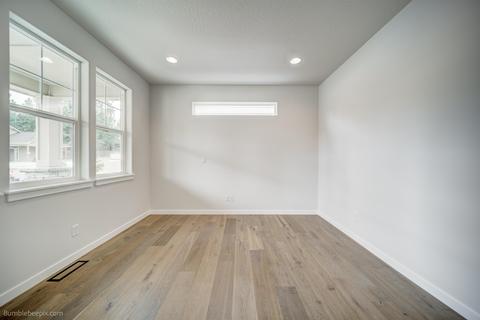2011 E 33rd Ln, Spokane, WA 99223 photo 8