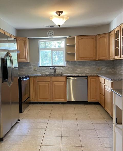 10512 E 13th Ave, Spokane, WA 99206 photo 5