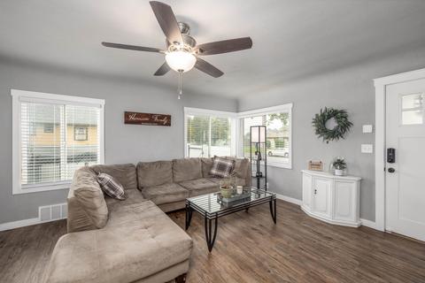 217 E Longfellow Ave, Spokane, WA 99207 photo 4