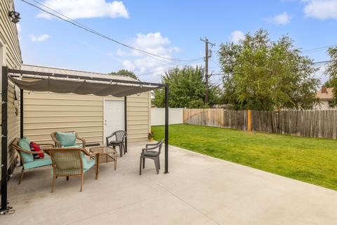 217 E Longfellow Ave, Spokane, WA 99207 photo 21