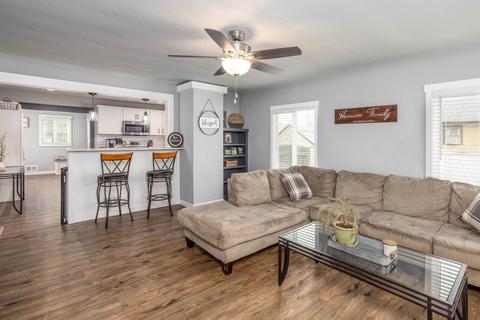 217 E Longfellow Ave, Spokane, WA 99207 photo 6