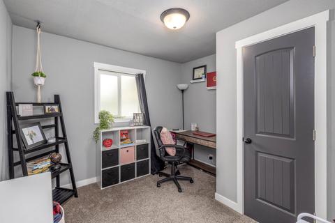 217 E Longfellow Ave, Spokane, WA 99207 photo 15