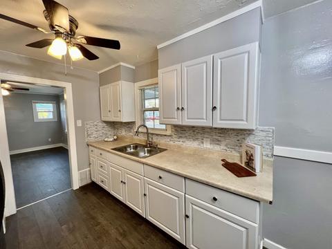 1027 E Longfellow Ave, Spokane, WA 99207 photo 14