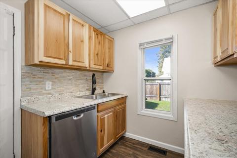 804 E Rich Ave, Spokane, WA 99207 photo 18