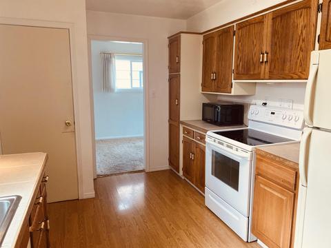 1122 E 37th St, Spokane, WA 99203 photo 9