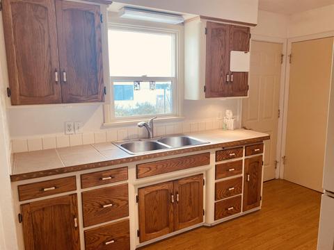 1122 E 37th St, Spokane, WA 99203 photo 10